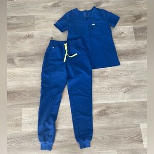 Figs womens XS top and high waisted bottom